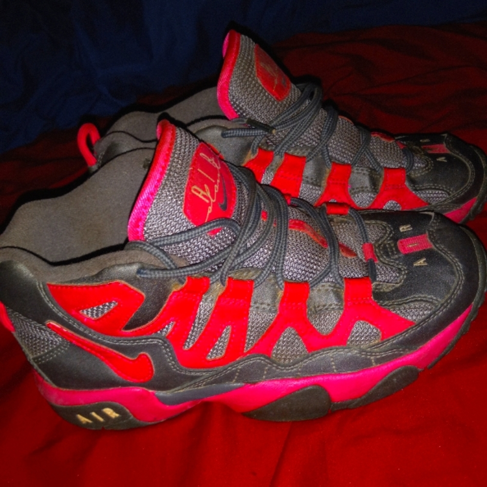 6 pairs of girls sneakers sizes 4.5-5.5
